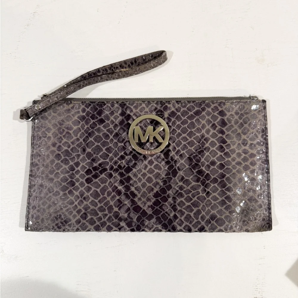 MICHAEL KORS snakeskin clutch wallet wristlet
